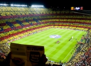 PG平台-赛道上的红色风暴，汉密尔顿与梅赛德斯的完美反击