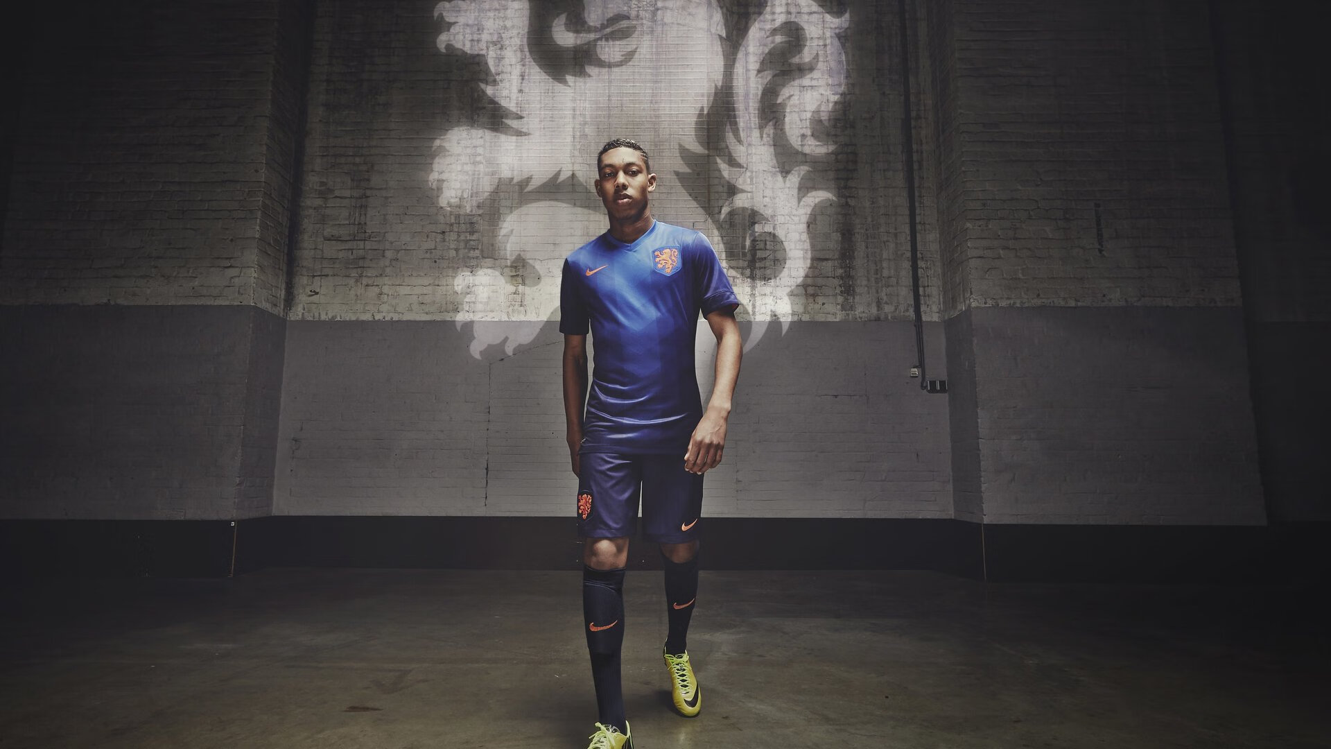 布鲁诺神兵天降撕裂铁壁防线，墨西哥逆境翻盘点燃逆转奇迹